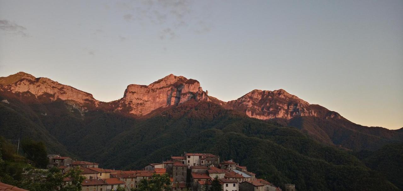 Pania Forata Hostel Stazzema Exterior photo